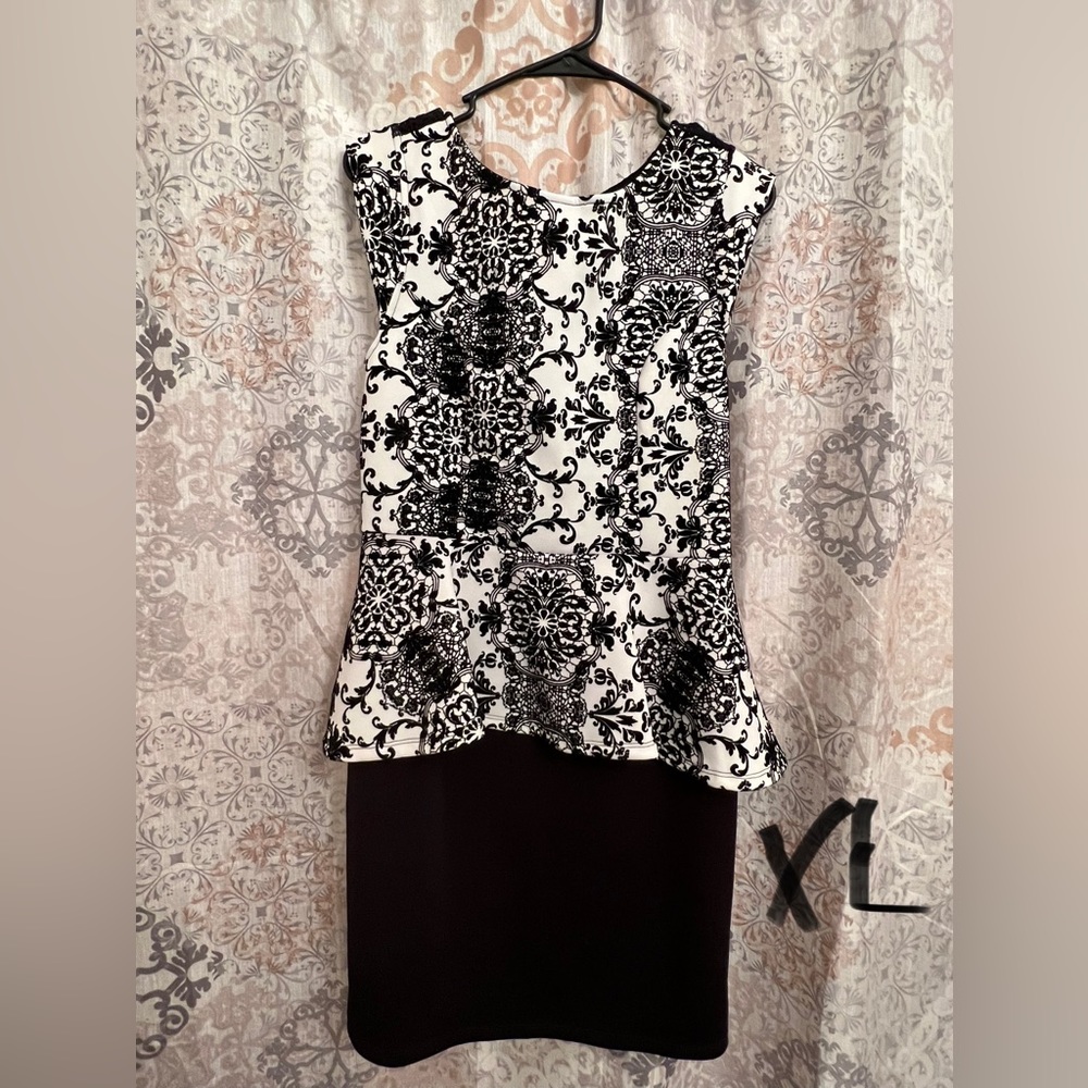 Laced Back midi Peplum dress